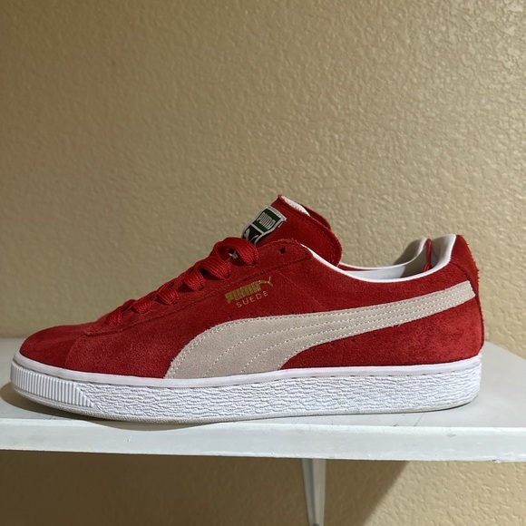 Men’s Red Puma tennis Shoes - Picture 6 of 9